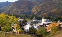 Manastirea Frasinei - obiectiv turistic