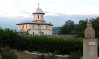 Manastirea Ceptura - obiectiv turistic