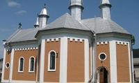 Biserica Sfinții Arhangheli Mihail și Gavriil
