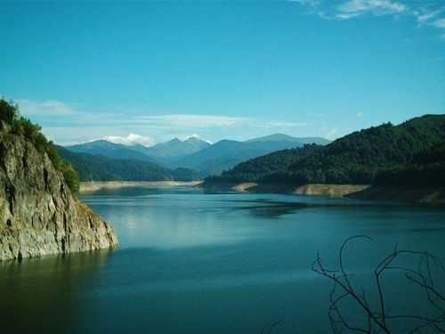 Lacul si barajul Vidraru poza