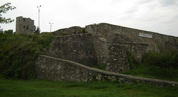 Cetatea Medievala A Severinului poza