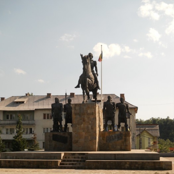Ansamblul Monumental Bogdan Voda poza