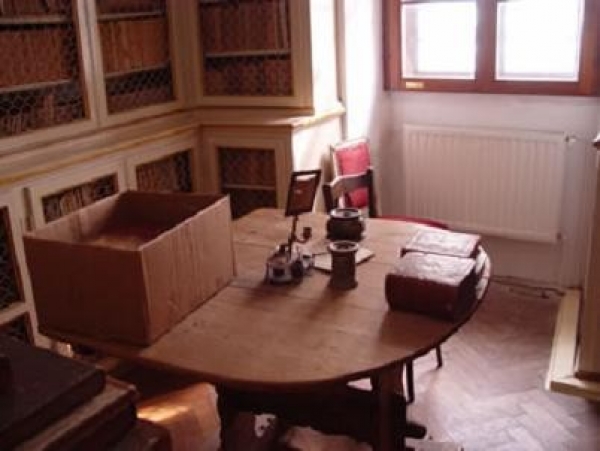 Biblioteca Teleki - Bolyai Targu Mures poza