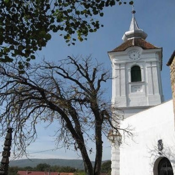 Biserica Fortificata Unitariana Din Arcus poza