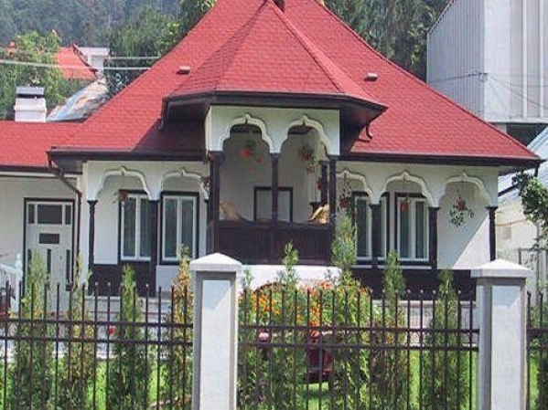 Casa Ivascu Din Piatra Neamt poza