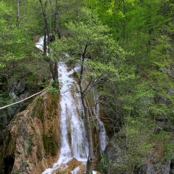 Cascada De Travertin Sipote poza