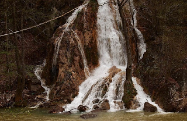 Cascada De Travertin Sipote poza
