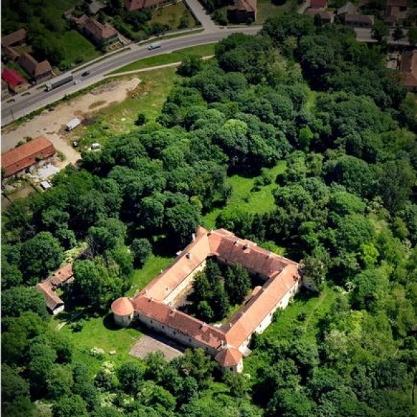 Castelul Gilau poza