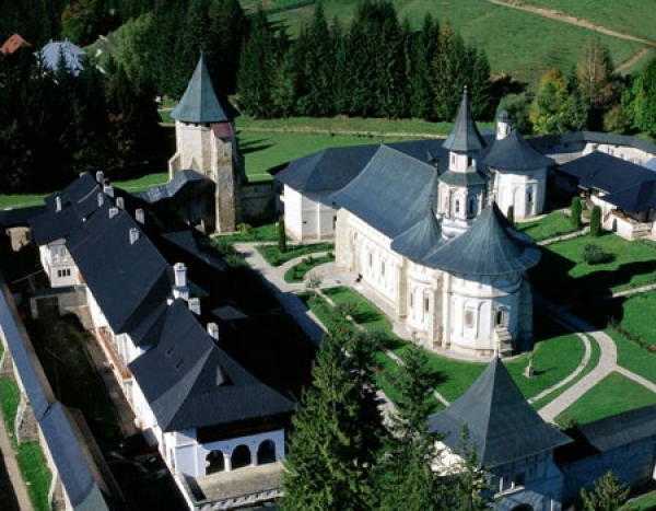 Manastirea Putna poza