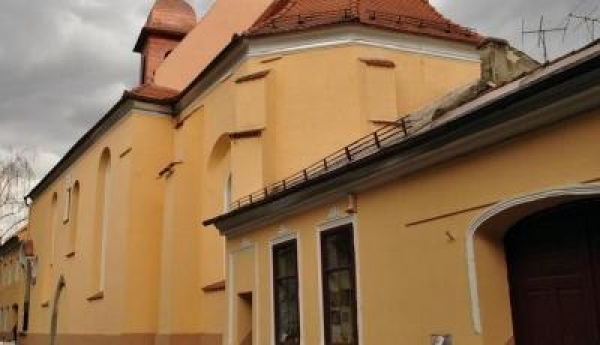 Manastirea Franciscana Sfantul Ioan Din Brasov poza