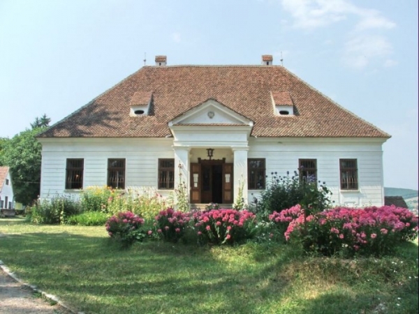 Muzeul Etnografic Haszmann Pal poza