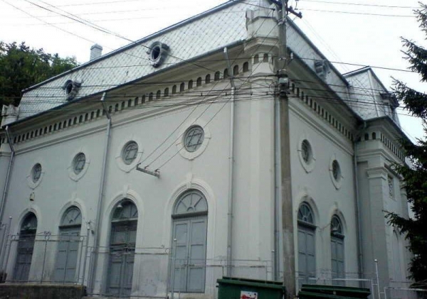 Sinagoga Din Piatra Neamt poza
