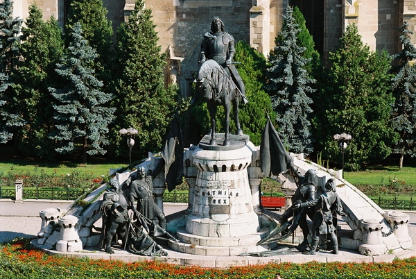 Statuia Matei Corvin Din Cluj poza