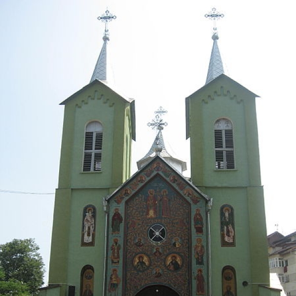 Biserica Sfinții Constantin și Elena poza