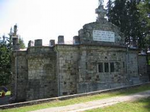 Mausoleul de la Soveja poza