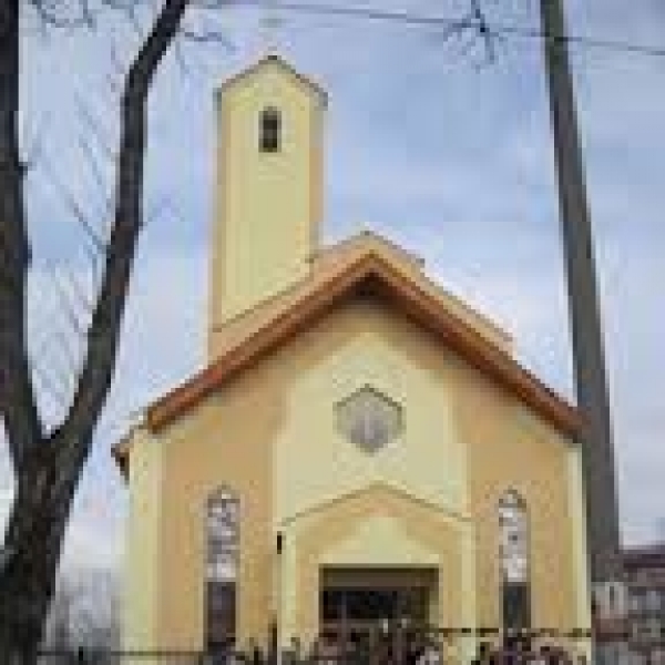 Biserica Preasfânta Treime poza