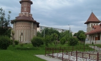Biserica Sfanta Precista Din Bacau poza