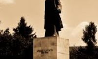 Statuia Lui Vasile Lucaciu poza