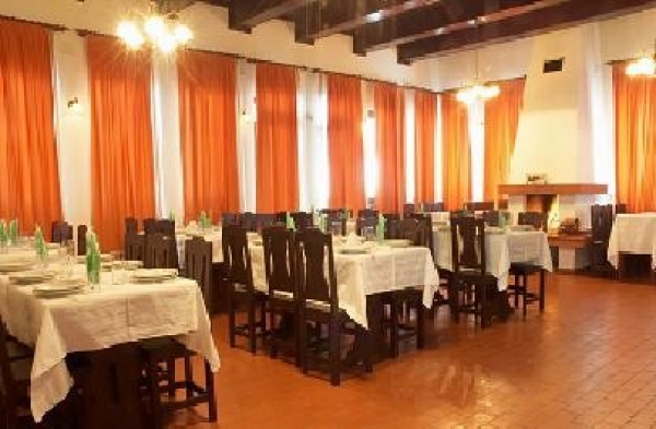 cazare Restaurant Poiana Verde poza