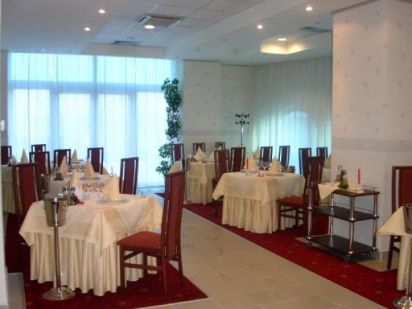 cazare Restaurant Vega poza