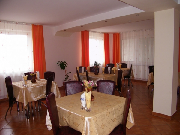 cazare Restaurant Bujor De Munte poza