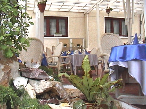 cazare Restaurant Bistro Philippe poza