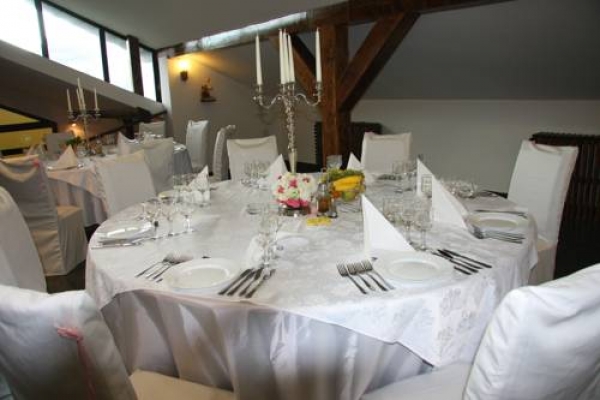 cazare Restaurant Club G poza