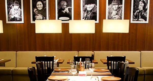 cazare Restaurant The Grill By Ramada poza