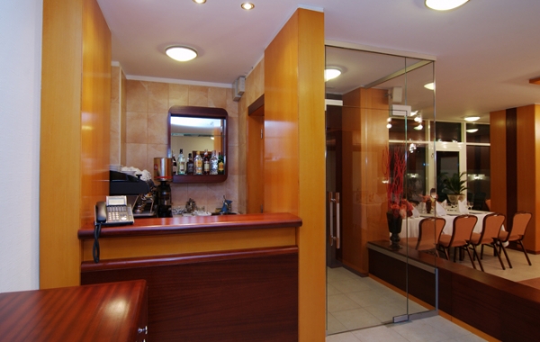 cazare Restaurant Casa Jasmine poza