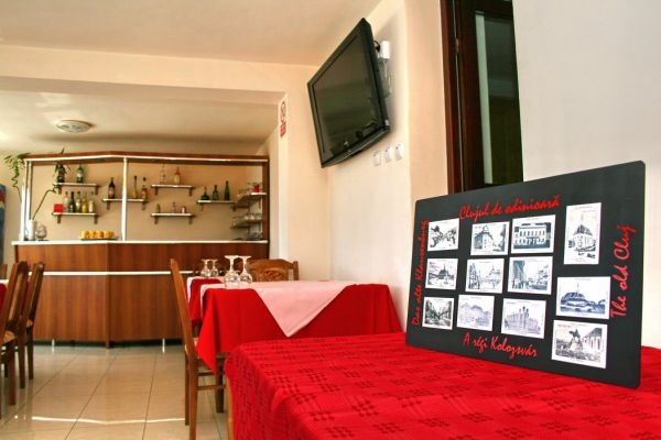 cazare Restaurant Cetatuia poza