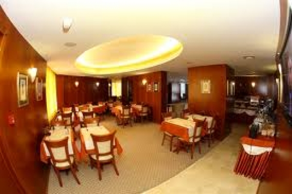 cazare Restaurant Duke poza