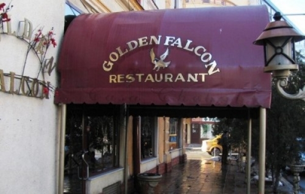 cazare Restaurant Golden Falcon poza