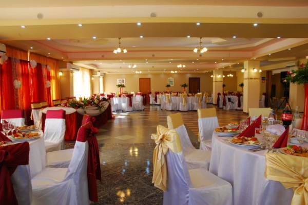 cazare Restaurant Seneca poza