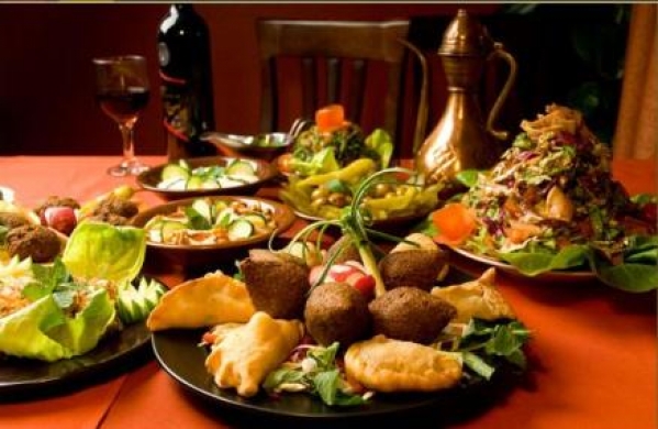 cazare Restaurant Decano poza