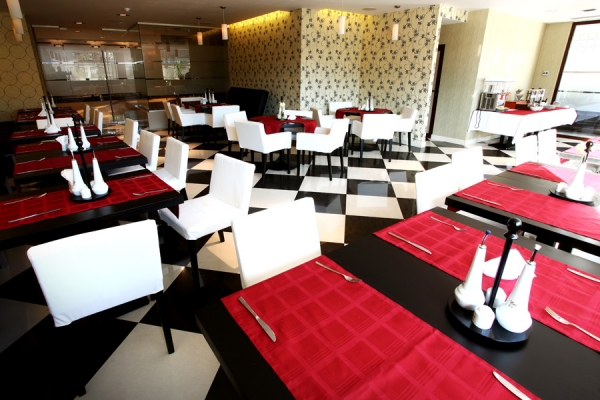 cazare Restaurant Parliament poza