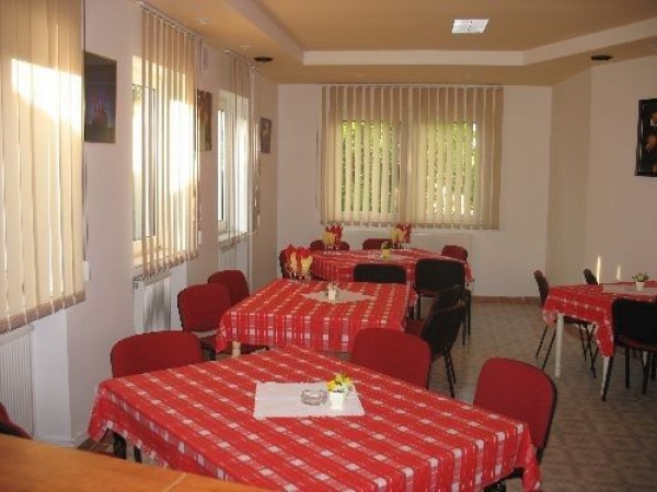 cazare Restaurant Cremona poza