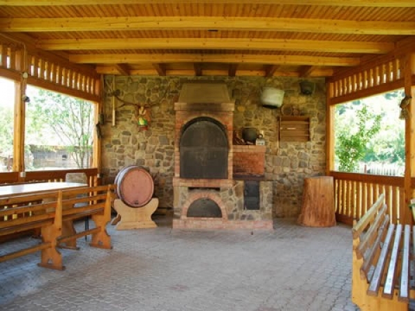 cazare Restaurant Casa Elvira poza