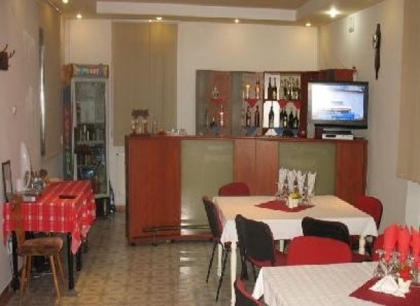 cazare Restaurant Cremona poza