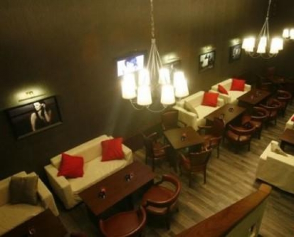 cazare Restaurant  Bari Lounge poza