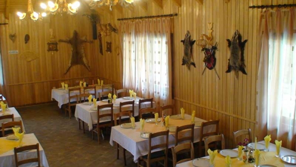 cazare Restaurant Trei Moroseni poza
