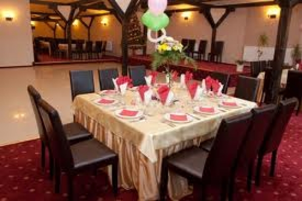 cazare Restaurant Droma's poza