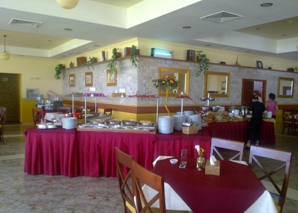 cazare Restaurant Promenada poza