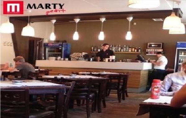 cazare Restaurant Marty Petit poza