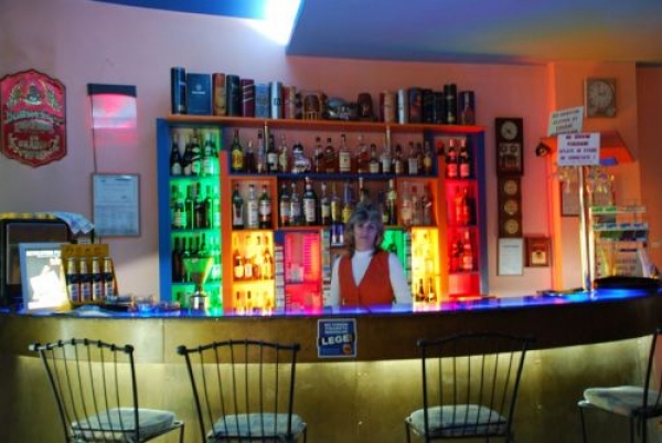 cazare Restaurant Traffic poza