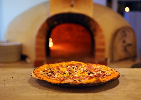 cazare Restaurant Pizzerie Daniel Berar poza
