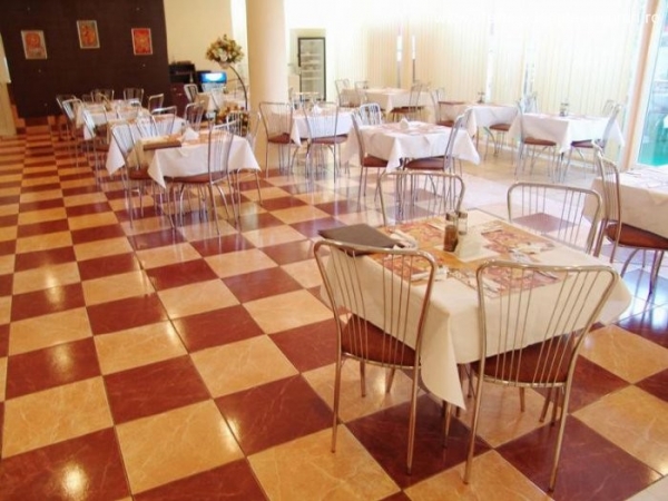 cazare Restaurant Tomis poza