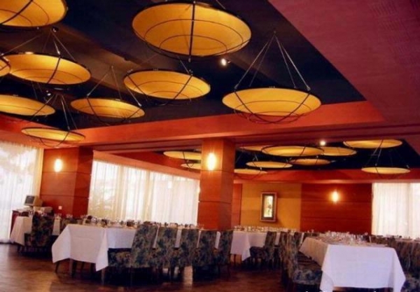 cazare Restaurant Piccadilly poza