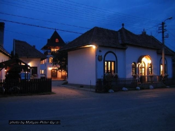 cazare Restaurant Tamas Bistro poza