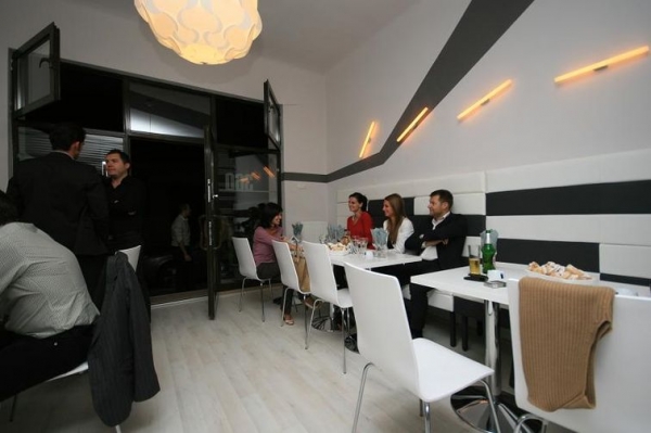 cazare Restaurant 360 poza