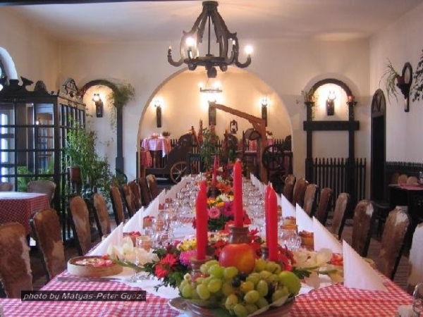 cazare Restaurant Tamas Bistro poza